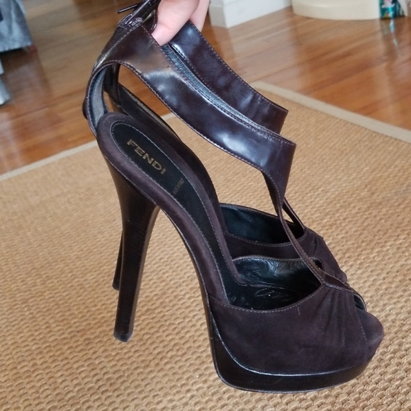 Fendi platform peeptoe heels - Picture 3 of 7